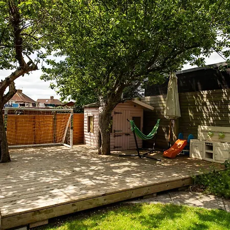 בית נופש Spacious & Bright 3bedroom Home-sleeps7-parking בריסטול