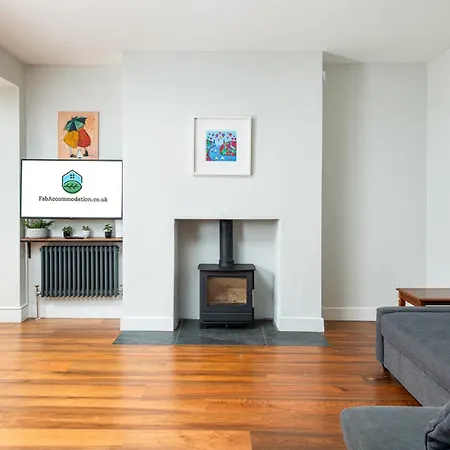 Spacious & Bright 3bedroom Home-sleeps7-parking Prázdninový dům Bristol